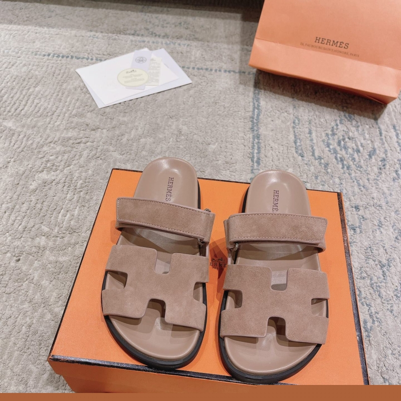 H**mes slippers